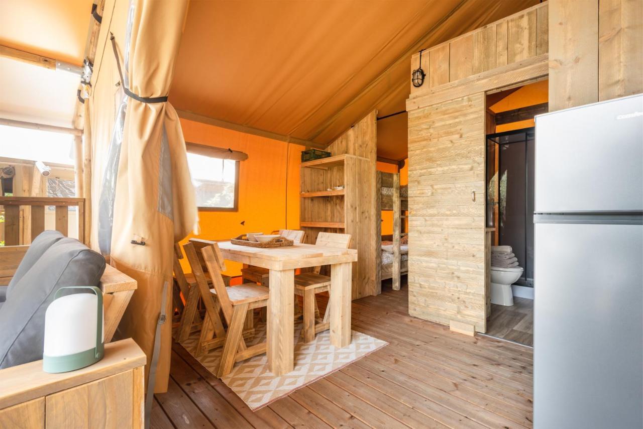 Al Lago Camping & Rooms リーヴァ・デル・ガルダ エクステリア 写真