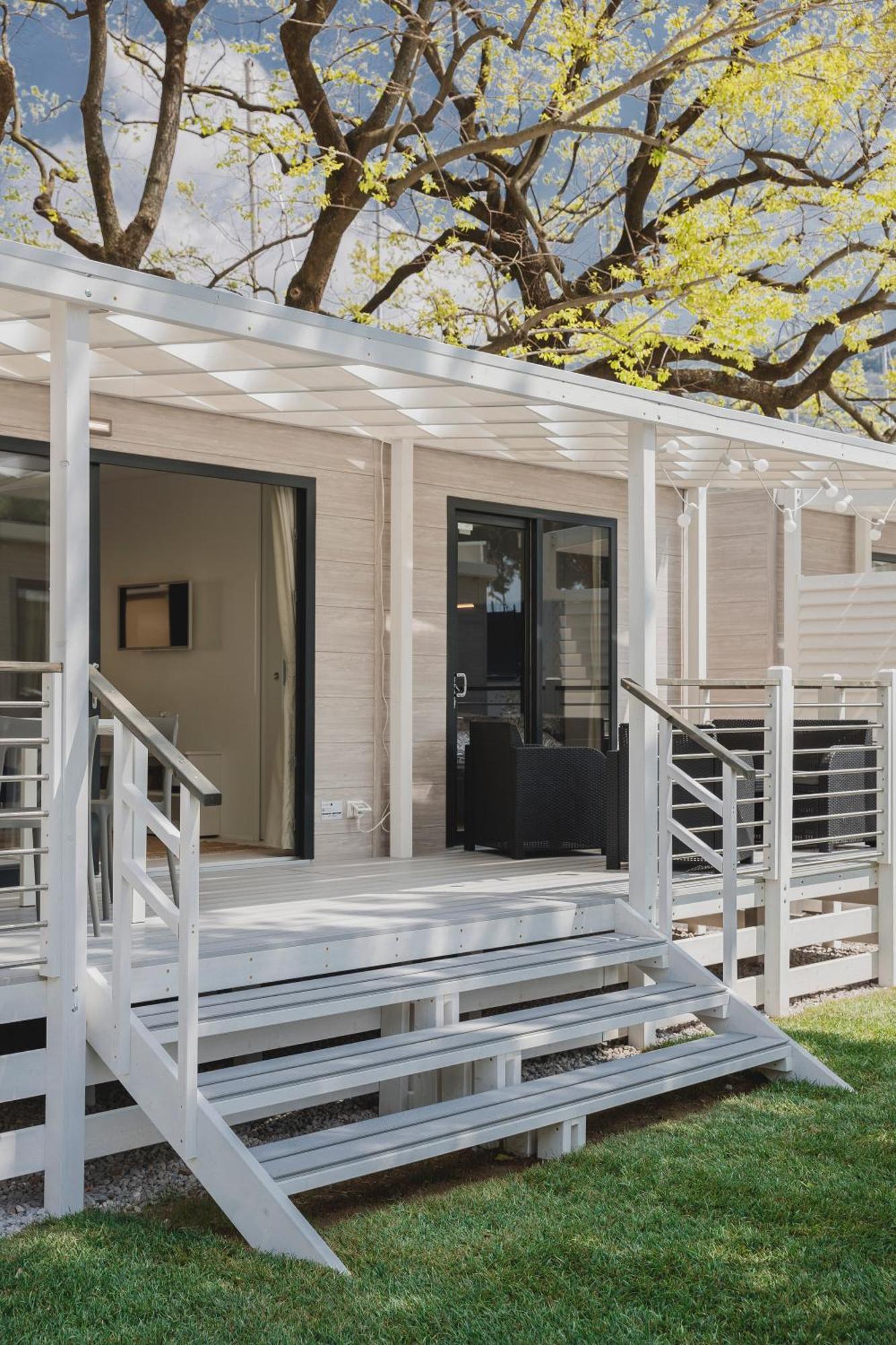 Al Lago Camping & Rooms リーヴァ・デル・ガルダ エクステリア 写真